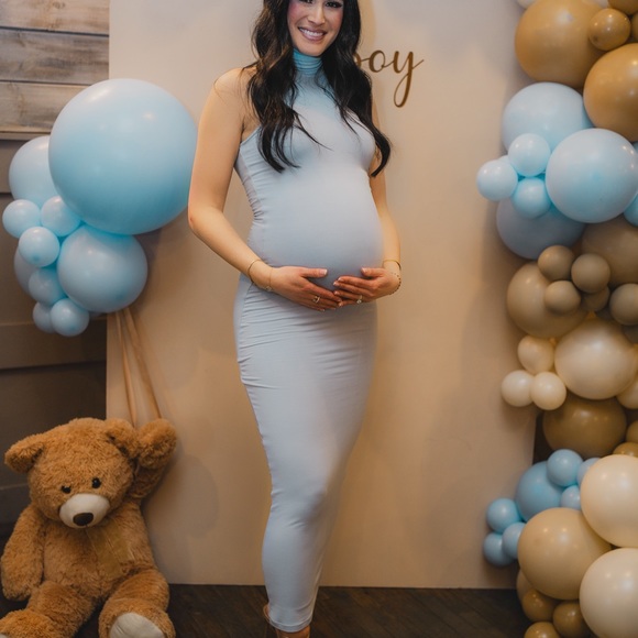 Bumpsuit Maternity Dress - Picture 6 of 7